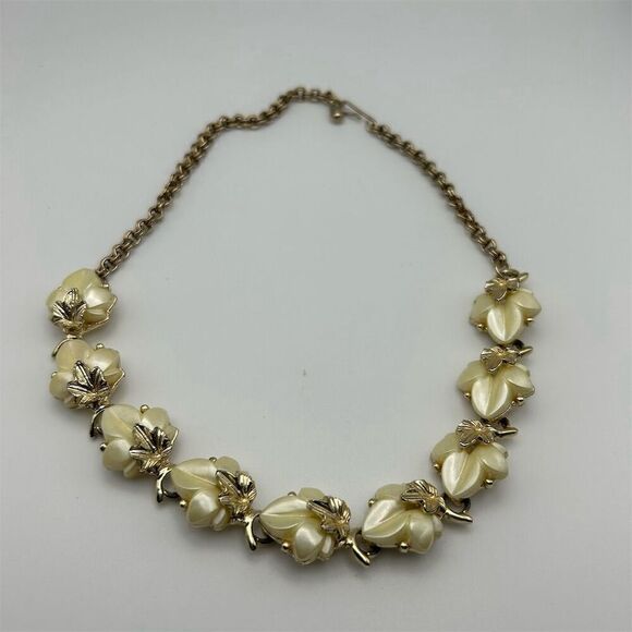Vintage Gold Tone Cream Acrylic Floral Leaf Beaded Short Necklace 16" Unique - Picture 7 of 9